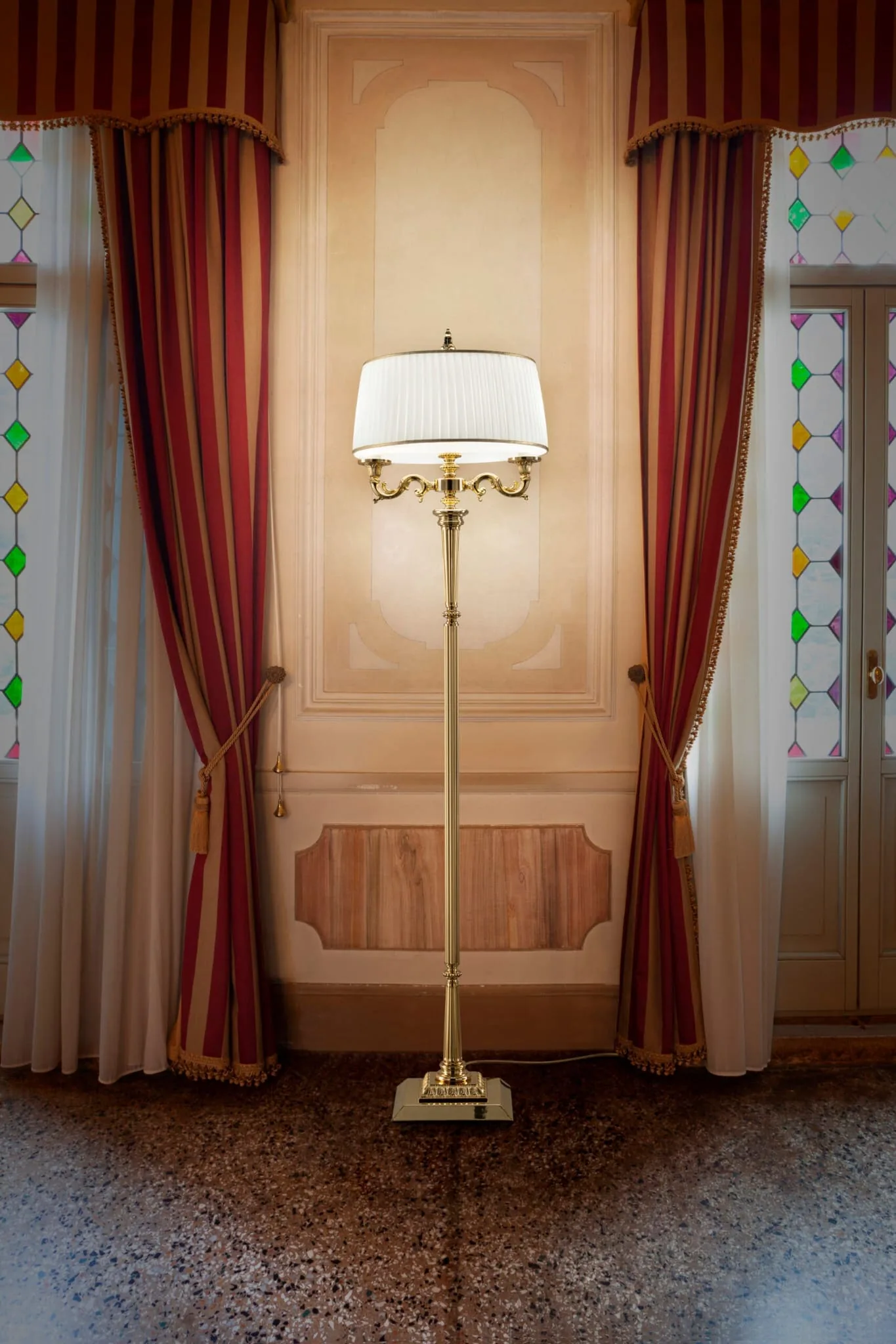 Laudarte Italian luxury lighting - NBB International Trade